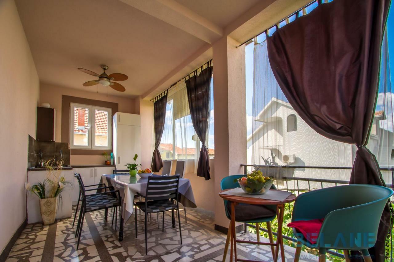 Belane Apartments Tivat Buitenkant foto